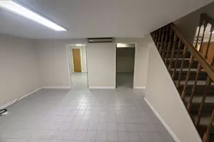 147 Primrose Dr, New Hyde Park, NY 11040 - Photo 18