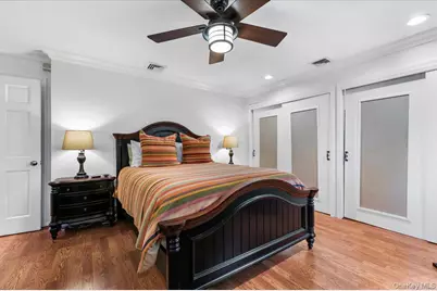 1321 Manor Lane, Bay Shore, NY 11706 - Photo 18