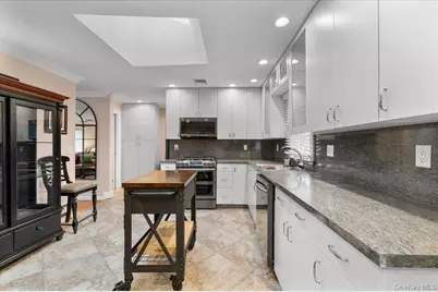 1321 Manor Lane, Bay Shore, NY 11706 - Photo 10