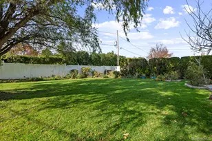 89 Nottingham Rd, Manhasset Hills, NY 11040 - Photo 30