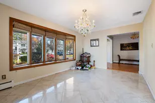 89 Nottingham Rd, Manhasset Hills, NY 11040 - Photo 4