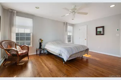 89 Nottingham Road, Manhasset Hills, NY 11040 - Photo 28