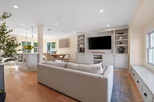 19 Sideview Dr, Oyster Bay, NY 11771 - Photo 6