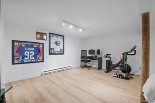 19 Sideview Dr, Oyster Bay, NY 11771 - Photo 30