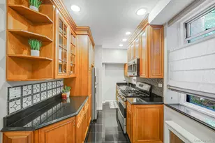 640 W 231st St, Bronx, NY 10463 - Photo 8