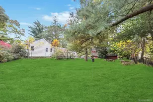 89 Van Brunt Manor Rd, Setauket, NY 11733 - Photo 10