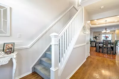 128 Cinnamon Court, Melville, NY 11747 - Photo 4