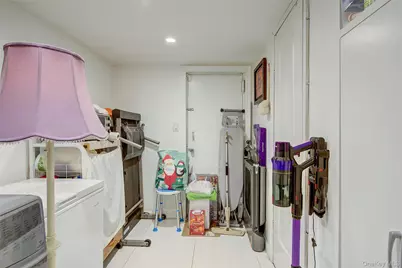 89-06 175th Street, Jamaica, NY 11432 - Photo 24