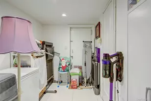 89-06 175th St, Jamaica, NY 11432 - Photo 24