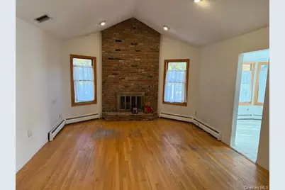 19 Carriage Road, Roslyn, NY 11576 - Photo 30