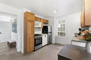 65 Bedford Ave, Westbury, NY 11590 - Photo 6