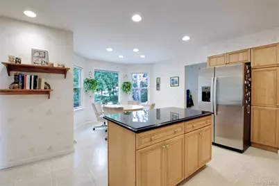 26 Woods Drive, East Hills, NY 11576 - Photo 14