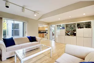 26 Woods Dr, East Hills, NY 11576 - Photo 12