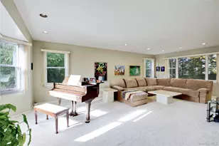 26 Woods Dr, East Hills, NY 11576 - Photo 4