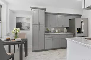 67-30 Clyde St, Forest Hills, NY 11375 - Photo 2