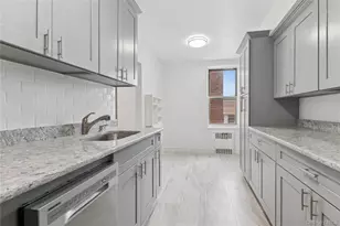 67-30 Clyde St, Forest Hills, NY 11375 - Photo 4