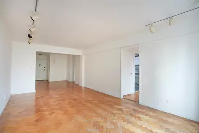 1 Remsen Road #2F, Yonkers, NY 10710 - Photo 1