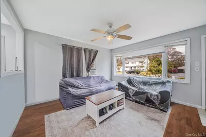 302 Auborn Avenue, Shirley, NY 11967 - Photo 6