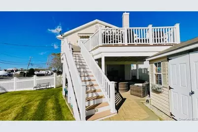 2905 Ocean Avenue, Seaford, NY 11783 - Photo 18