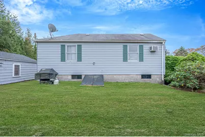 305 Terry Road, Smithtown, NY 11787 - Photo 12
