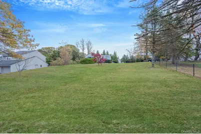 305 Terry Road, Smithtown, NY 11787 - Photo 6