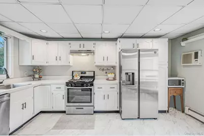 305 Terry Road, Smithtown, NY 11787 - Photo 14