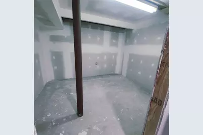 655 Woodward Avenue, Ridgewood, NY 11385 - Photo 14