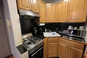 2815 Ocean Pkwy, Brooklyn, NY 11235 - Photo 8