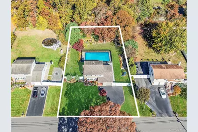 11 Joyce Drive, Hauppauge, NY 11788 - Photo 4