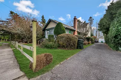 35 Washington Avenue, Greenport, NY 11944 - Photo 6