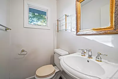 28 Glacier Drive, Smithtown, NY 11787 - Photo 22