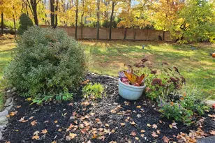 39 W Pine Rd, Staatsburg, NY 12580 - Photo 2