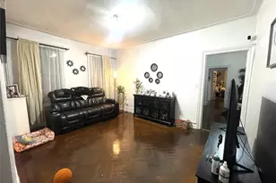 32-10 81st St, East Elmhurst, NY 11370 - Photo 10