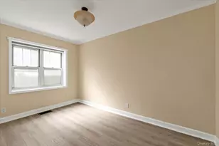 21 S Village, Rockville Centre, NY 11570 - Photo 12