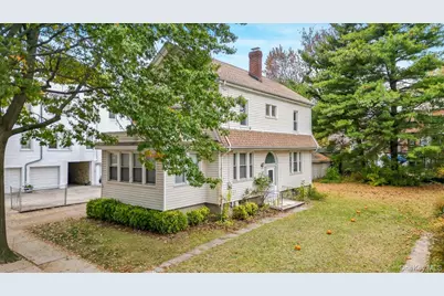 215 East 235th Street, Bronx, NY 10470 - Photo 2