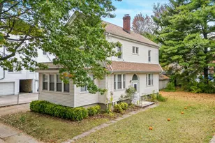 215 E 235th St, Bronx, NY 10470 - Photo 2