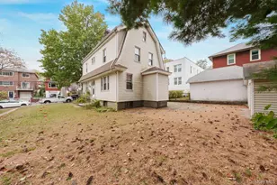 215 E 235th St, Bronx, NY 10470 - Photo 46