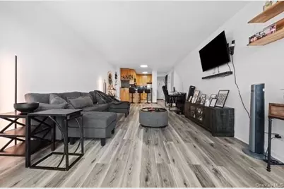 61-20 Grand Central Parkway #A900, Forest Hills, NY 11375 - Photo 6