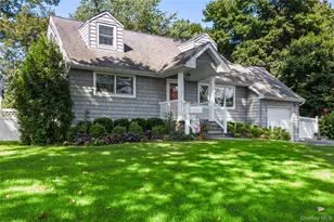 5 Norma Ln, Kings Park, NY 11754 - Photo 2