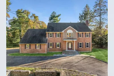 62 Sabine Road, Oyster Bay, NY 11791 - Photo 2