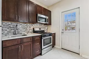 91-25 90th St, Woodhaven, NY 11421 - Photo 12