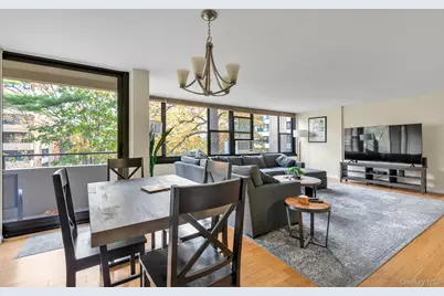 10-21 162 Street #3A, Whitestone, NY 11357 - Photo 4