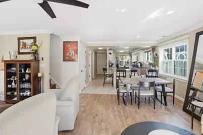 60 Herrels Circle, Melville, NY 11747 - Photo 6