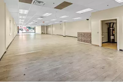 471 Broadway, Newburgh, NY 12550 - Photo 8