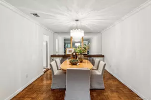 96 Acorn Ponds Dr, Roslyn, NY 11576 - Photo 8