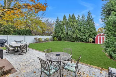 84 Cedar Street, Islip, NY 11751 - Photo 18