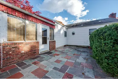 374 Port Avenue, Ronkonkoma, NY 11779 - Photo 16