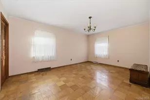 374 Port Ave, Ronkonkoma, NY 11779 - Photo 10