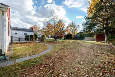374 Port Avenue, Ronkonkoma, NY 11779 - Photo 20