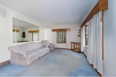 374 Port Avenue, Ronkonkoma, NY 11779 - Photo 2